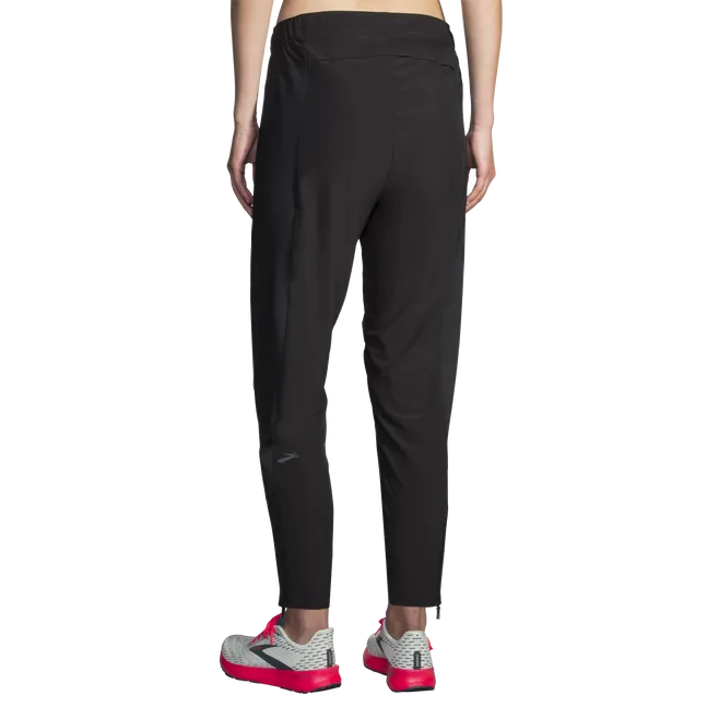 Brooks Women's Shakeout Running Pant